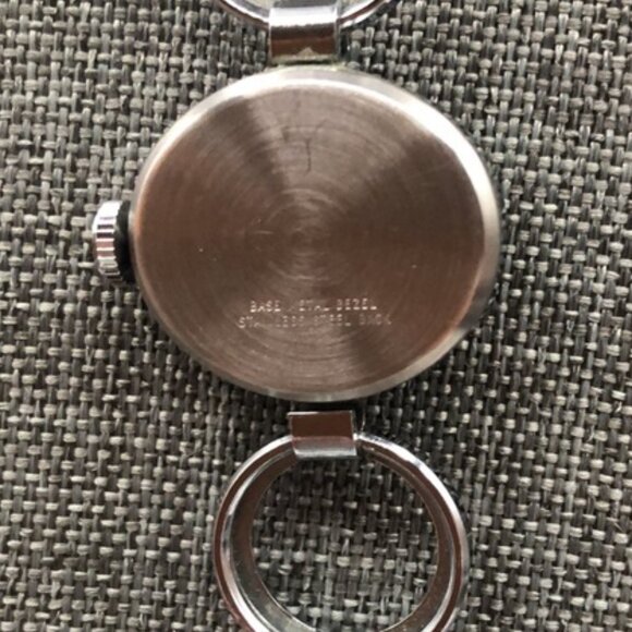 Vintage Wind Timex Watch WORKING ORDER/ EXCELLENT CONDITION - Picture 5 of 5